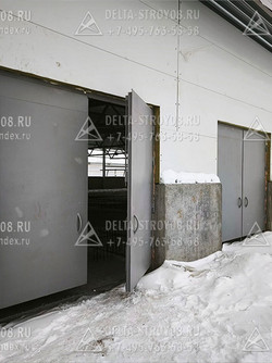 Ворота в коровник на ферму Н для кормового сегмента запираемые Пр