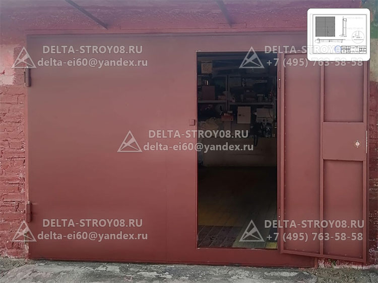 ВРМК Гаражные ворота с калиткой и сварной рамой в комплекте распашные