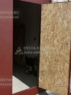 02 Распашные гаражные ворота с покрытием грунт-эмалью и утеплением Брг