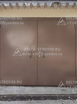 К Распашные гаражные ворота глухие с внутренним открыванием