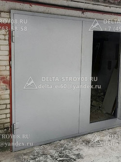 ГМВ Распашные гаражные ворота с калиткой 02 на частный двор с монтажом