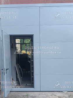 Утепленные распашные ворота гаражные ВГРС с влагостойкой фурнитурой