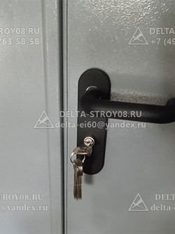 Утепленные распашные ворота гаражные ВГРС с влагостойкой фурнитурой