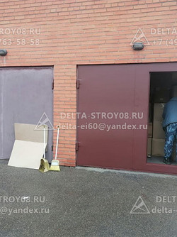 Утепленные распашные ворота гаражные ВСГ-02 многослойные из металла