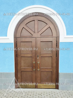 Дверь в Храм наружная на церковный двор из ясеня с фрезеровкой ДХ