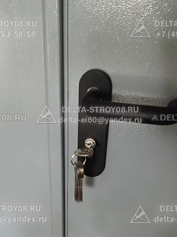 Промышленные ворота для стоянок из сэндвича из стальных листов ВП
