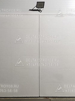 Промышленные ворота для ангара усиленные с открыванием наружу ВР
