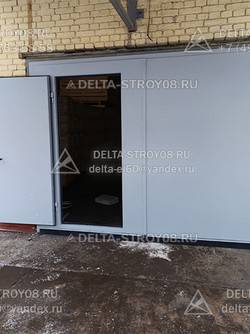 Распашные ворота 4 метра металлические с установкой из панелей