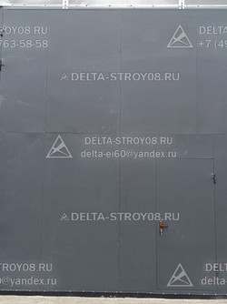 ВМР Распашные ворота 5 метров с несколькими слоями теплоизоляции К