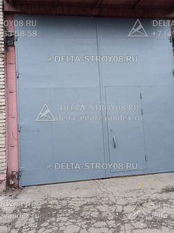 ВМР Распашные ворота 7 метров с отделкой из профнастила усиленные