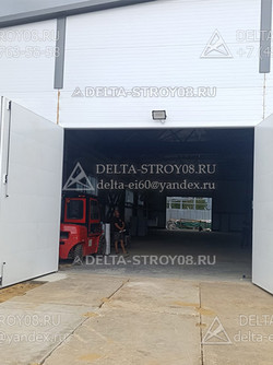 Ворота автоматические распашные для цеха производственного ВМР
