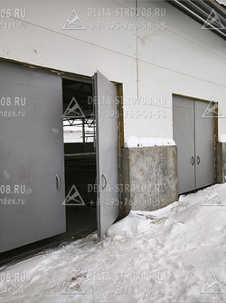 Ворота на ферму ВСФ в лечебно-санитарный пункт для поросятника
