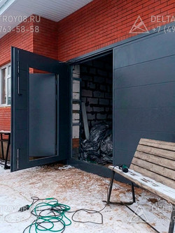 ВСР Гаражные ворота из сэндвич-панелей утепленные цвет по каталогу RAL